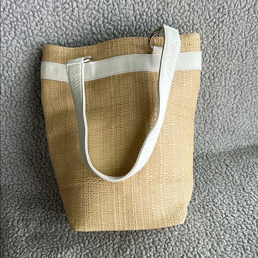 Maggie Mathers Tan and White Tote Bag with Sturdy Straps‎